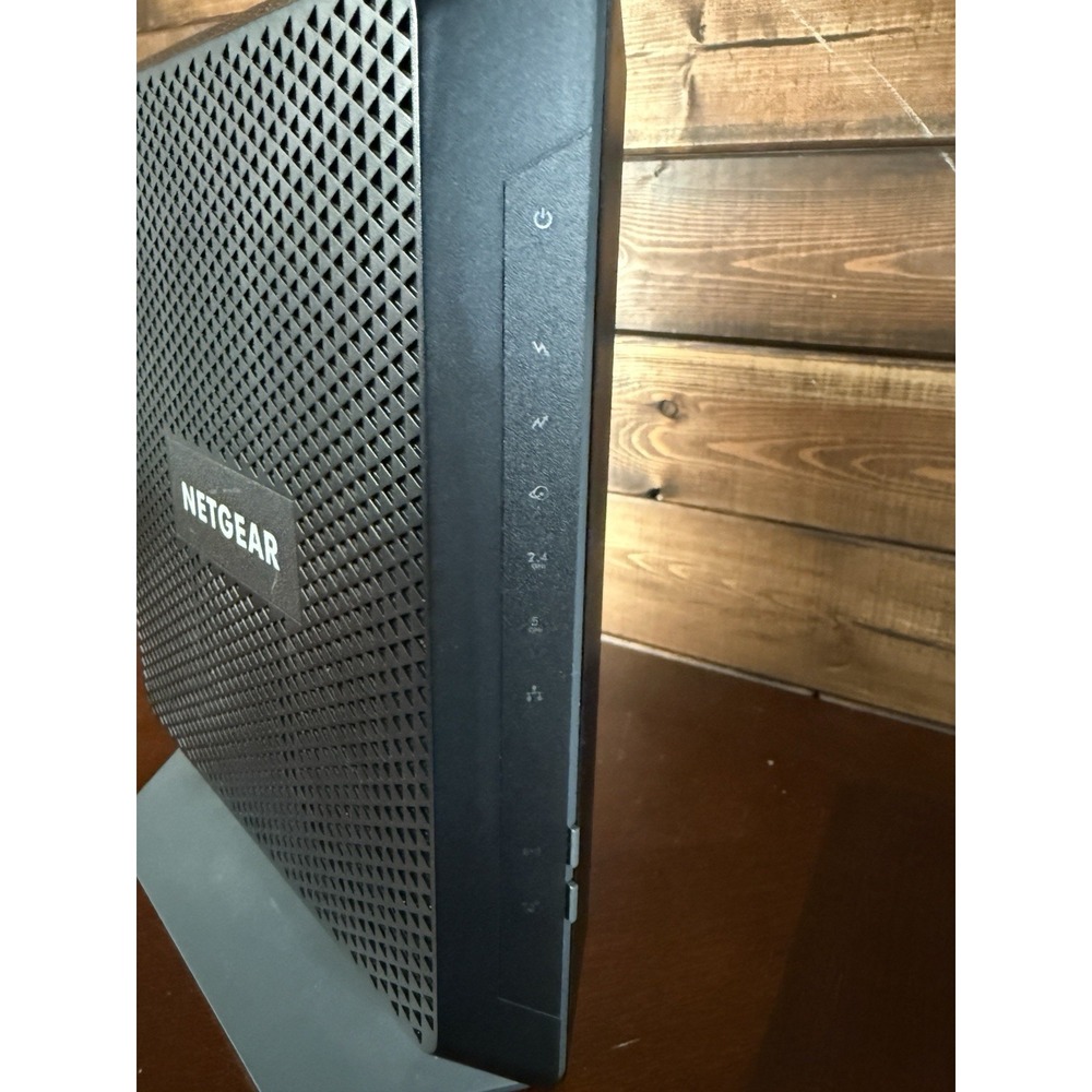 Netgear C7000 AC1900 WiFi DOCSIS 3.0 Cable Modem Router - Picture 6 of 6